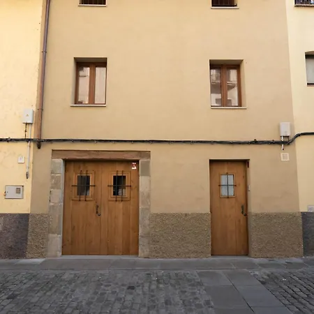 Niu De Queralt Apartment